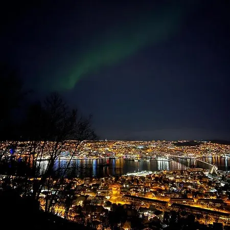 New! Modern - - Cozy Place By The Sherpa Stairs Tromso