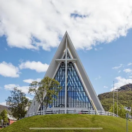 New! Modern - Central - Cozy Place By The Sherpa Stairs * Tromsø